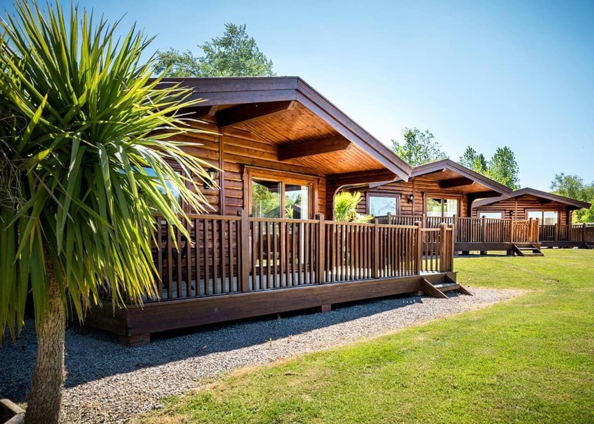 Whitestone Fingle Glen Lodges מראה חיצוני תמונה